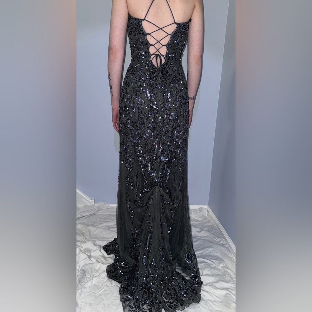 Prom dress - Picture 4 of 4